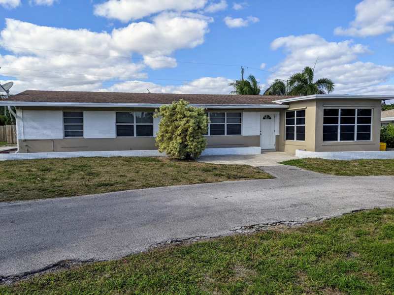 5 bedroom Single Family Residence at 299 NW 12th Street, Varsity Heights, Boca Raton — photo 1