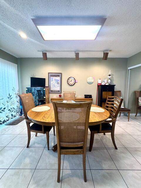 6787 Starkeys Place, Lake Worth FL - photo 7 of 21