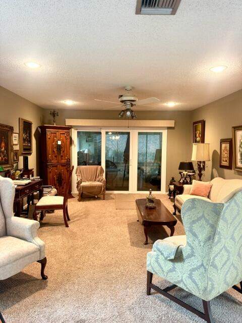3 bedroom Single Family Residence at 6787 Starkeys Place, Poinciana Place Ph Ii-A, Lake Worth — photo 2