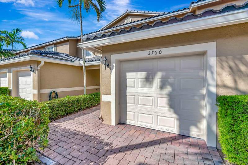 2 bedroom Townhouse at 2760 SE Birmingham Drive, Lexington Lakes, Stuart — photo 2
