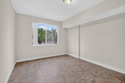 6960 SW 39th Street #207e, Davie FL - photo 11 of 36