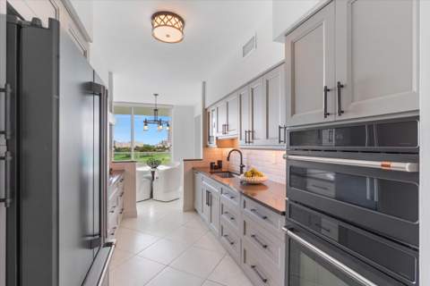 500 SE Mizner Boulevard #A504, Boca Raton FL - photo 10 of 46