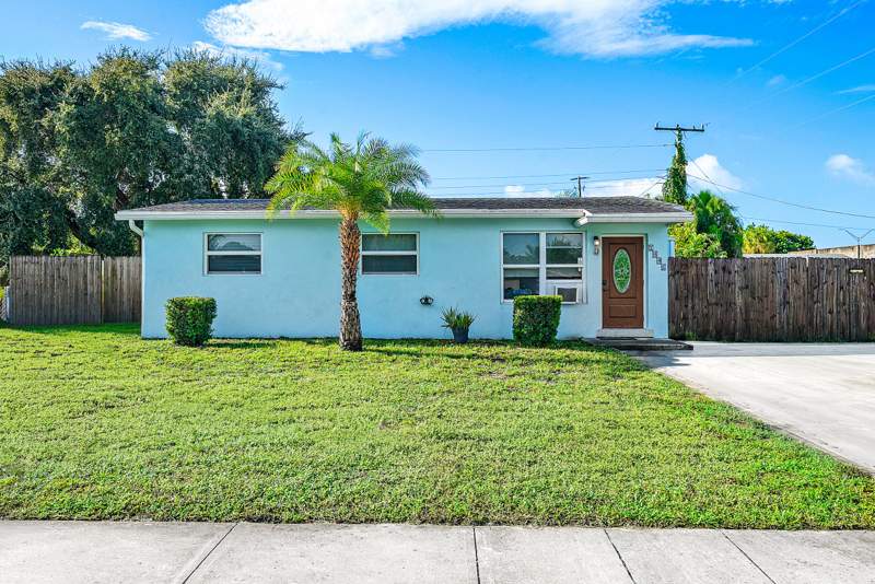 2 bedroom Single Family Residence at 1446 W Jennings Street, Lantana Heights, Lantana — photo 5