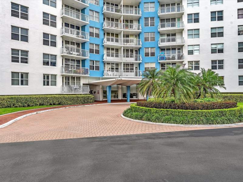 2 bedroom Condominium at 301 N Ocean Boulevard, Nassau House Condominium, Pompano Beach — photo 5