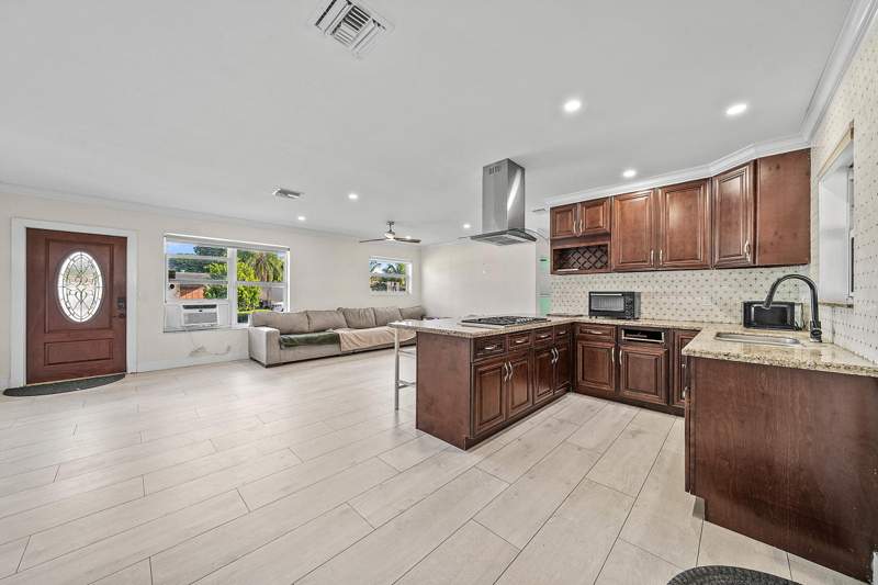 2 bedroom Single Family Residence at 1446 W Jennings Street, Lantana Heights, Lantana — photo 2