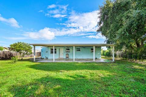 1446 W Jennings Street, Lantana FL - photo 19 of 30