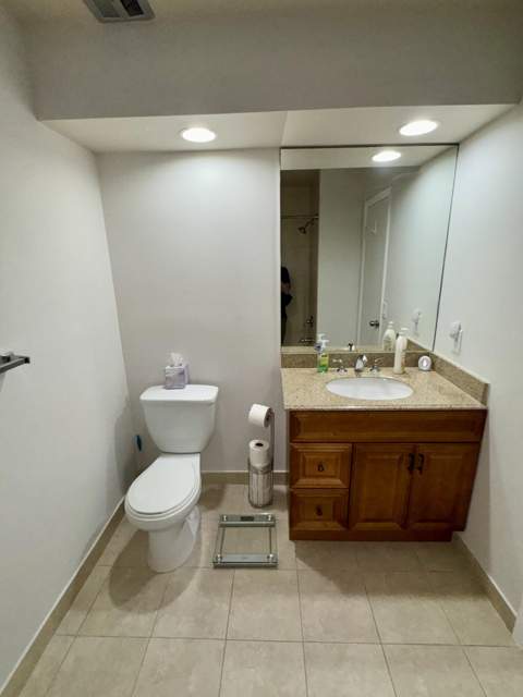 3321 Farragut Street #7F, Hollywood FL - photo 19 of 25