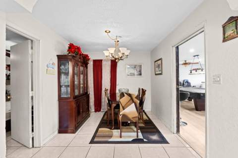 524 NW 9th Avenue, Boynton Beach FL - photo 10 of 41