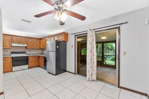 629 SW Ray Avenue, Port St. Lucie FL - photo 12 of 47