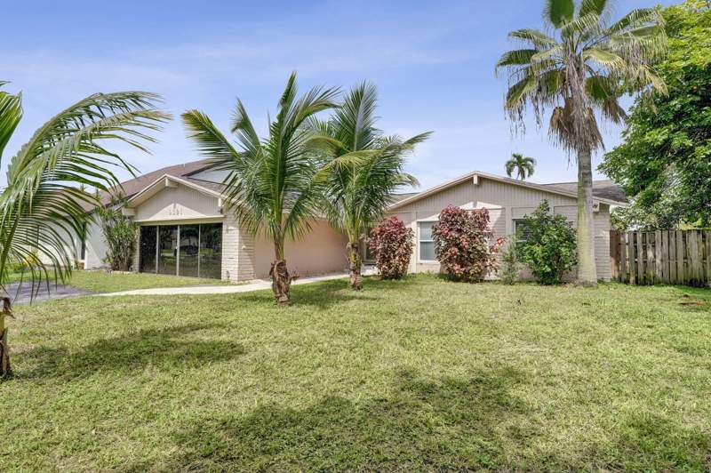 3 bedroom Single Family Residence at 9321 NW 35th Manor, Welleby Unit 2, Sunrise — photo 3