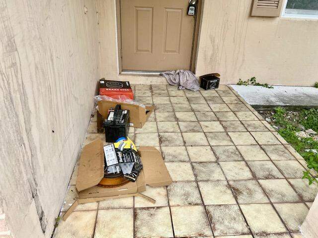 3 bedroom Single Family Residence at 10685 Ember Street, Holiday City At Boca Raton Sec 9, Boca Raton — photo 3