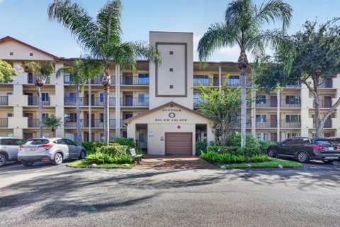 801 SW 141St Avenue #302O, waterfront for sale in Pembroke Pines