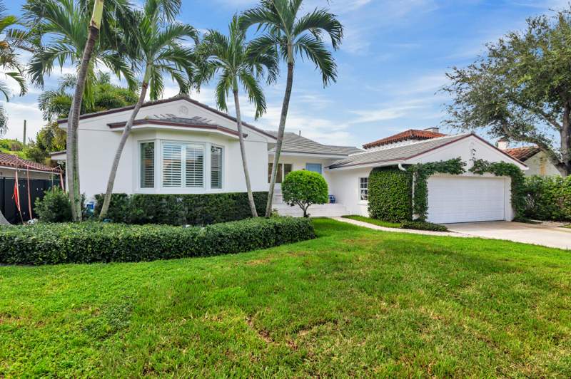 5 bedroom Single Family Residence at 250 Murray Road, Lakewood, West Palm Beach — photo 4