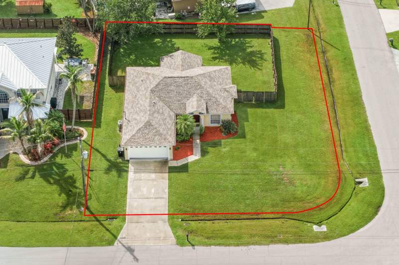 3 bedroom Single Family Residence at 5323 NW Perez Court, Port St Lucie Section 48 1st Replat, Port St. Lucie — photo 3