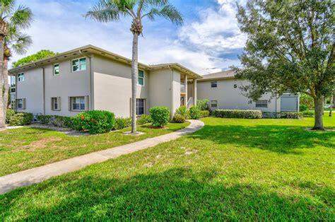 2 bedroom Condominium at 10 Lake Vista Trail #206, Vista St Lucie Buildings 9 Thru 20, Port St. Lucie — photo 2