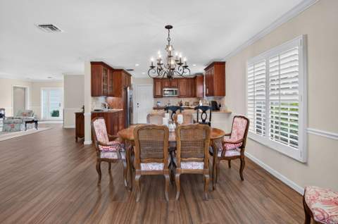 7 Holly Drive, Boynton Beach FL - photo 12 of 91