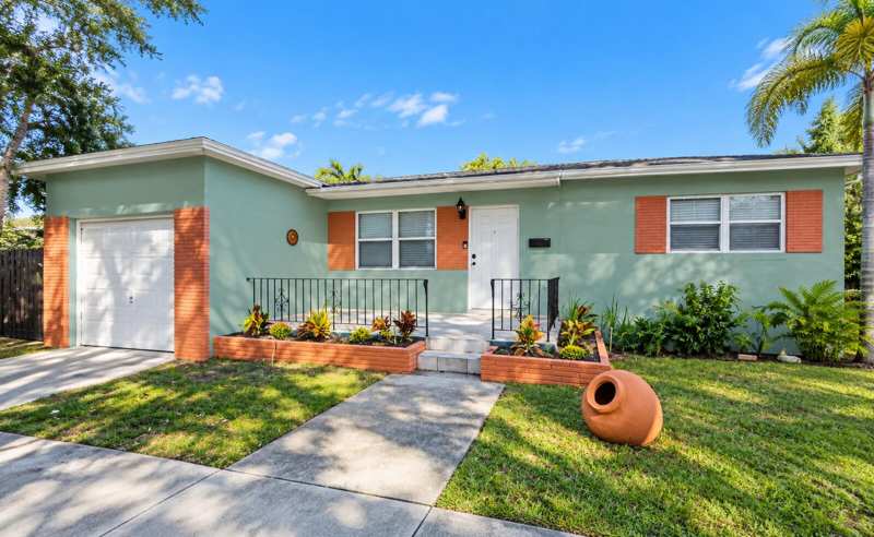 2 bedroom Single Family Residence at 805 S 26th Avenue, Hollywood Little Ranches, Hollywood — photo 1