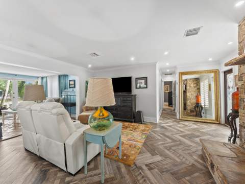 6340 NE 19th Terrace, Fort Lauderdale FL - photo 7 of 36