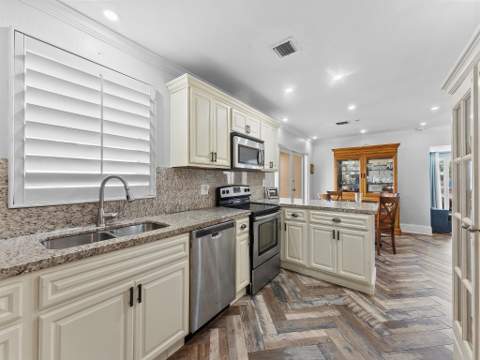 6340 NE 19th Terrace, Fort Lauderdale FL - photo 12 of 36
