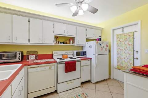 4117 Bougainvilla Drive #507, Lauderdale-By-The-Sea FL - photo 10 of 46