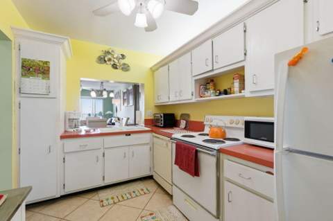 4117 Bougainvilla Drive #507, Lauderdale-By-The-Sea FL - photo 11 of 46