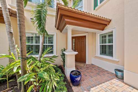 115 Tresana Boulevard #35, Jupiter FL - photo 9 of 33