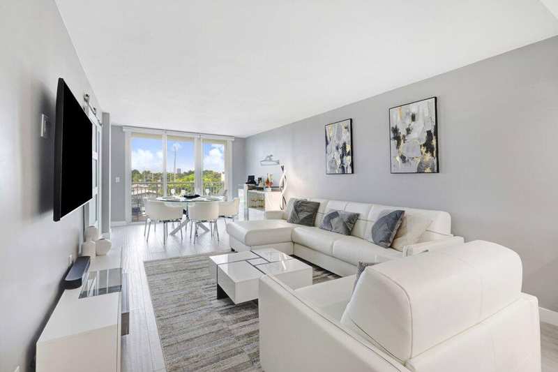 2 bedroom Condominium at 155 Isle Of Venice Drive #501, Venice Isle Tower Condo, Fort Lauderdale — photo 1
