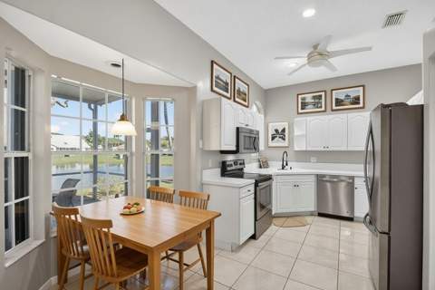 6179 Bear Creek Court, Lake Worth FL - photo 11 of 57