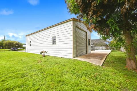 1002 Ibis Avenue, Fort Pierce FL - photo 18 of 56