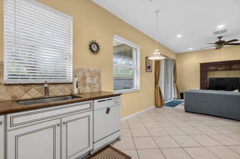 7890 Jewelwood Drive, Boynton Beach FL - photo 16 of 56