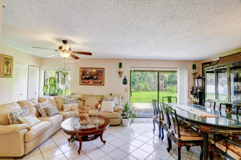 2351 SE Fruit Avenue, Port St. Lucie FL - photo 14 of 29