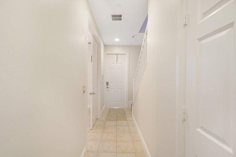 3 bedroom Townhouse at 2502 N Dixie Highway #39, Courtyards Of Lake Worth, Lake Worth Beach — photo 5