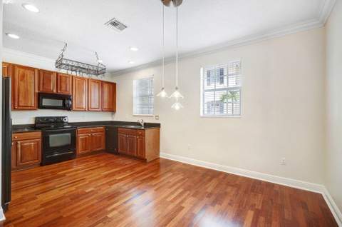 2502 N Dixie Highway #39, Lake Worth Beach FL - photo 14 of 46