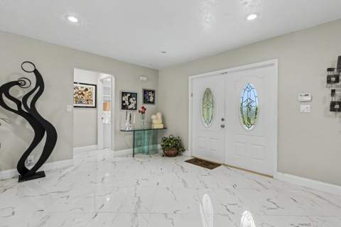 415 Sailboat Circle, Weston FL - photo 6 of 29