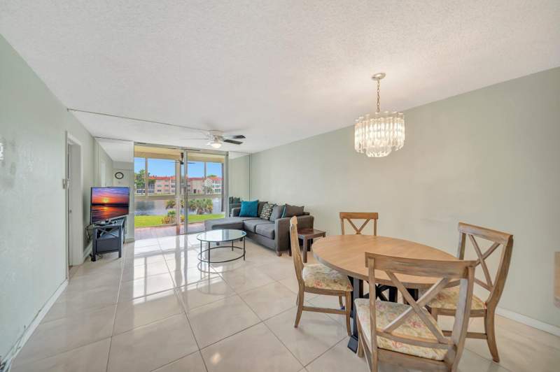 2 bedroom Condominium at 2700 Sunrise Lakes Drive #201, Sunrise Lakes 7 Condo, Sunrise — photo 4