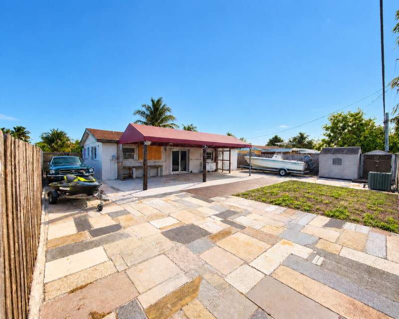 4 bedroom Single Family Residence at 361 NW 42nd Street, Bonnie Loch Sec 2, Deerfield Beach — photo 2