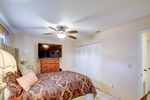 2351 SE Fruit Avenue, Port St. Lucie FL - photo 20 of 29