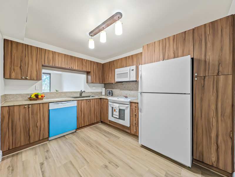 1 bedroom Condominium at 900 Colony Point Circle #205, Colony Point 1 Condo, Pembroke Pines — photo 1
