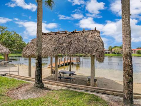 900 Colony Point Circle #205, Pembroke Pines FL - photo 24 of 37