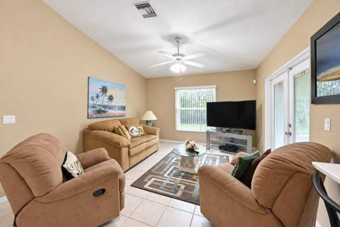 326 SE Starfish Avenue, Port St. Lucie FL - photo 14 of 40