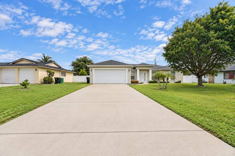 3 bedroom Single Family Residence at 326 SE Starfish Avenue, Port St Lucie Section 13, Port St. Lucie — photo 3
