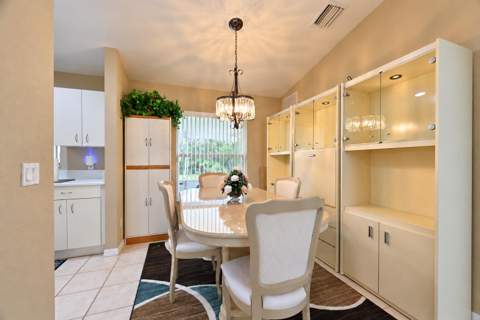 326 SE Starfish Avenue, Port St. Lucie FL - photo 9 of 40