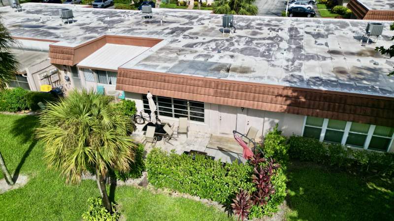 2 bedroom Condominium at 5775 W Fernley Drive #121, Cresthaven Condo Townhome, West Palm Beach — photo 3
