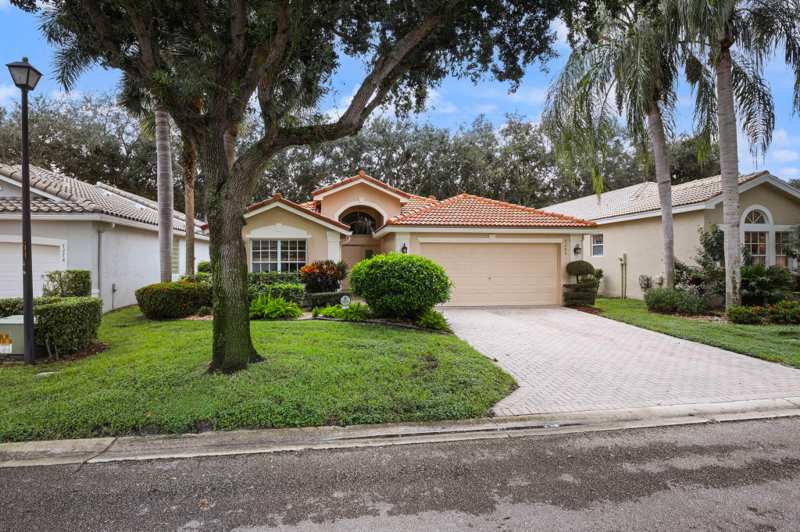 3 bedroom Single Family Residence at 7286 Wailea Avenue, Valencia Isles 3, Boynton Beach — photo 1