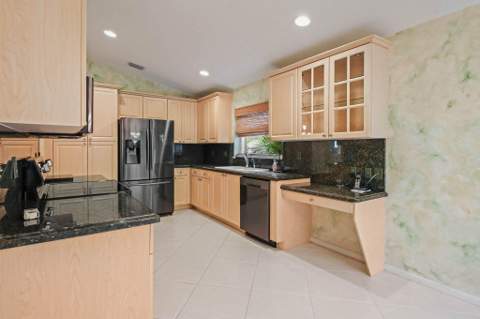 7286 Wailea Avenue, Boynton Beach FL - photo 10 of 73