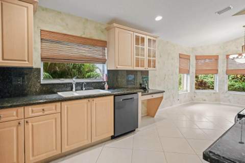 7286 Wailea Avenue, Boynton Beach FL - photo 13 of 73