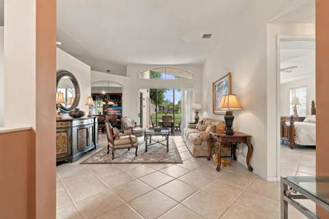 5399 Landon Circle, Boynton Beach FL - photo 8 of 59