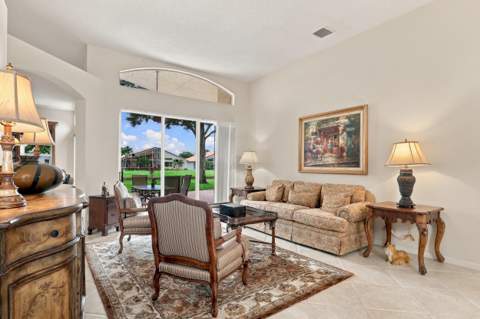 5399 Landon Circle, Boynton Beach FL - photo 10 of 59