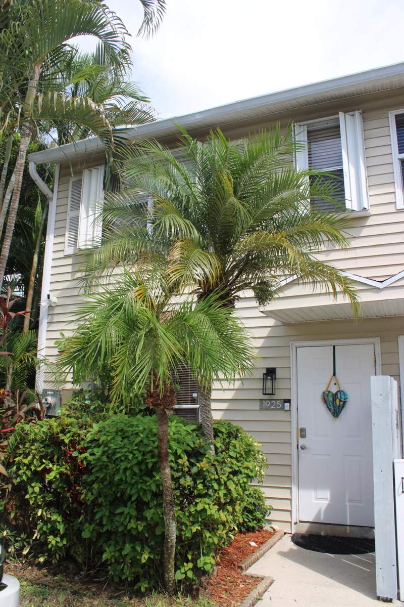 2 bedroom Townhouse at 1925 NE 15th Avenue #1925, Linda Terrace, Fort Lauderdale — photo 2