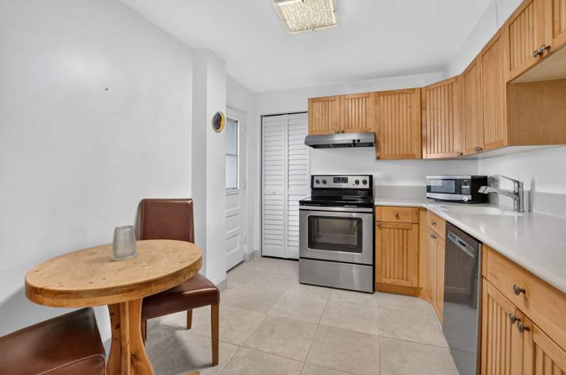 2 bedroom Condominium at 6461 NW 2nd Avenue #515, Boca Teeca Condo 5, Boca Raton — photo 5
